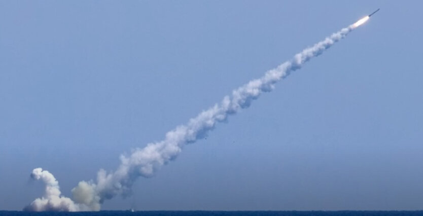 Ukrainian Navy Warns About a New Tactic of Combined Strikes by Russians