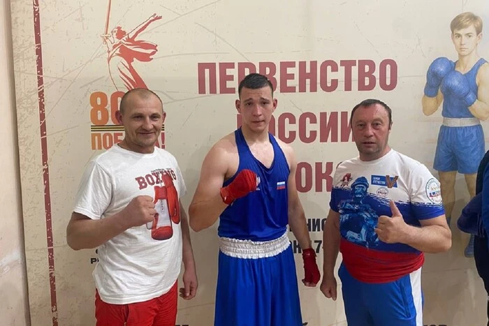 Ein Boxer aus dem besetzten Genitschesk ist in den Reservestand der russischen Jugendnationalmannschaft eingetreten