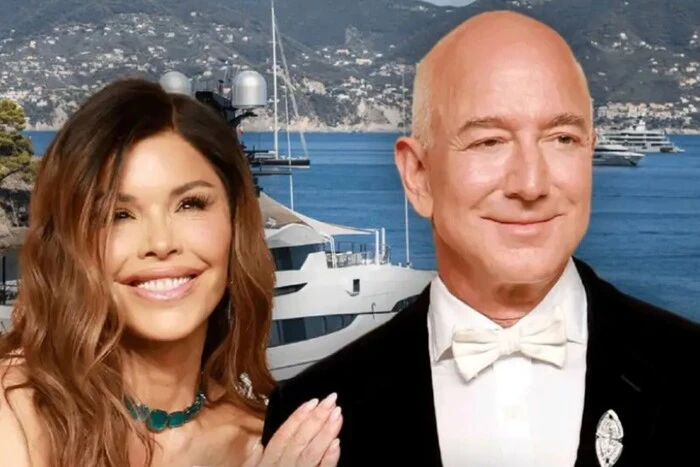 Someone among the guests at Bezos's wedding
