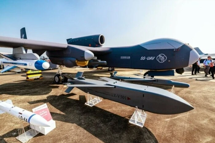 Chińscy naukowcy próbowali wywołać deszcz za pomocą dronów: jaki był wynik eksperymentu