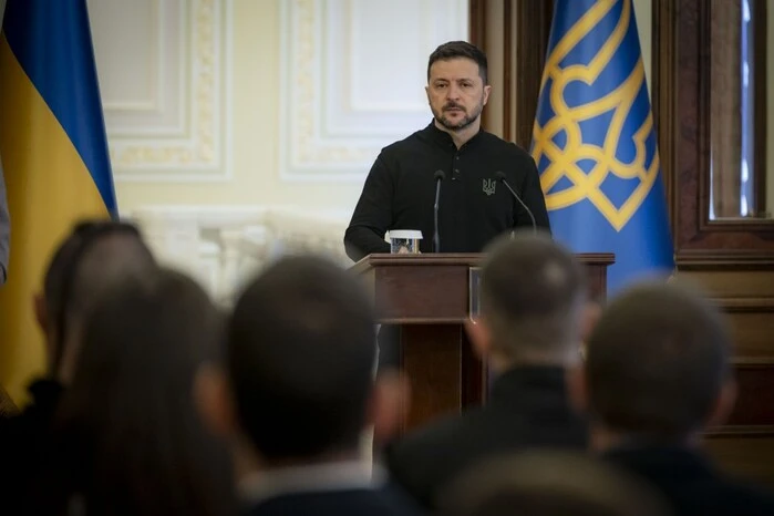 Уничтоженный российский самолет над Украиной