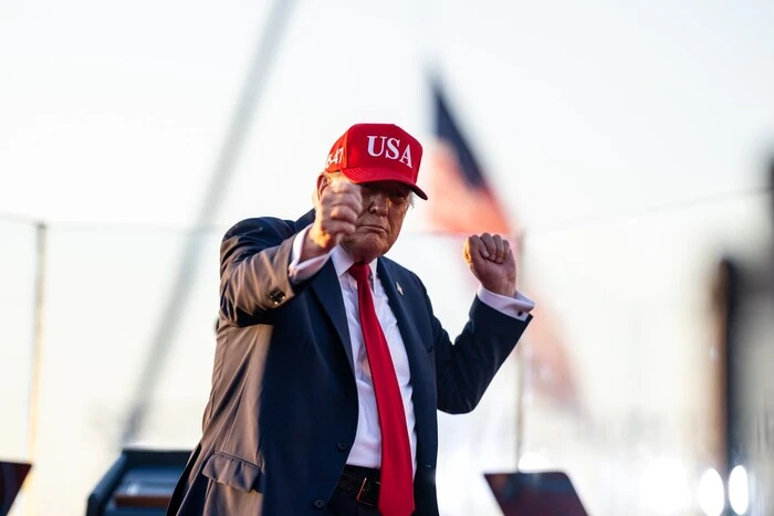 Улюблена газета Трампа звернулася до нього через постачання зброї Україні