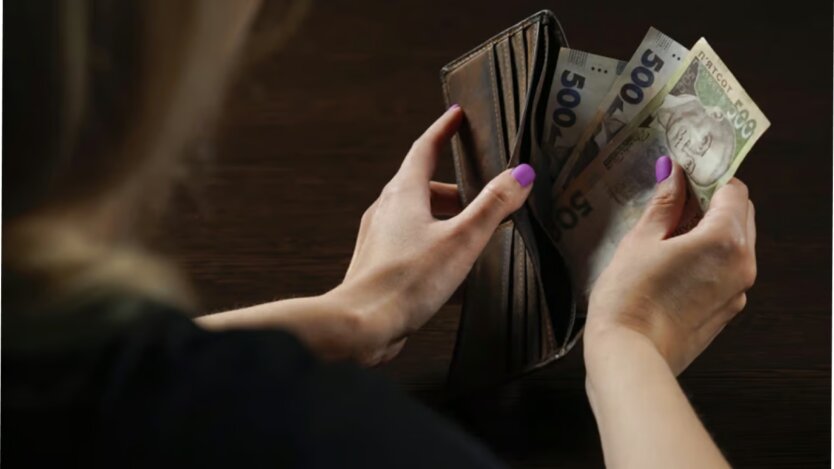 Red Cross to pay Ukrainians up to 30 thousand: who and how can receive assistance