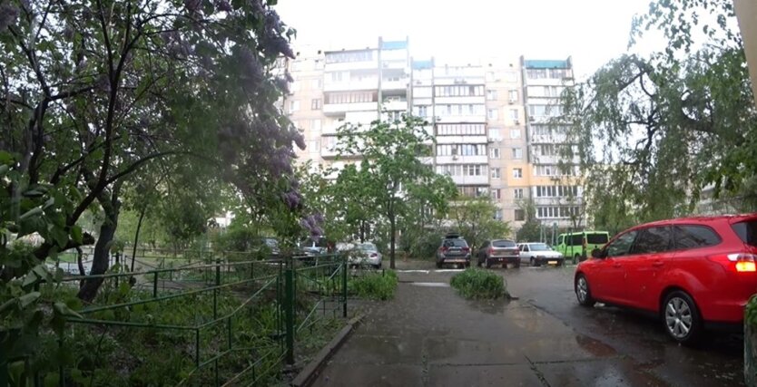 Ukrhydrometcenter ostrzegł o znacznych opadach w 4 regionach 28 maja