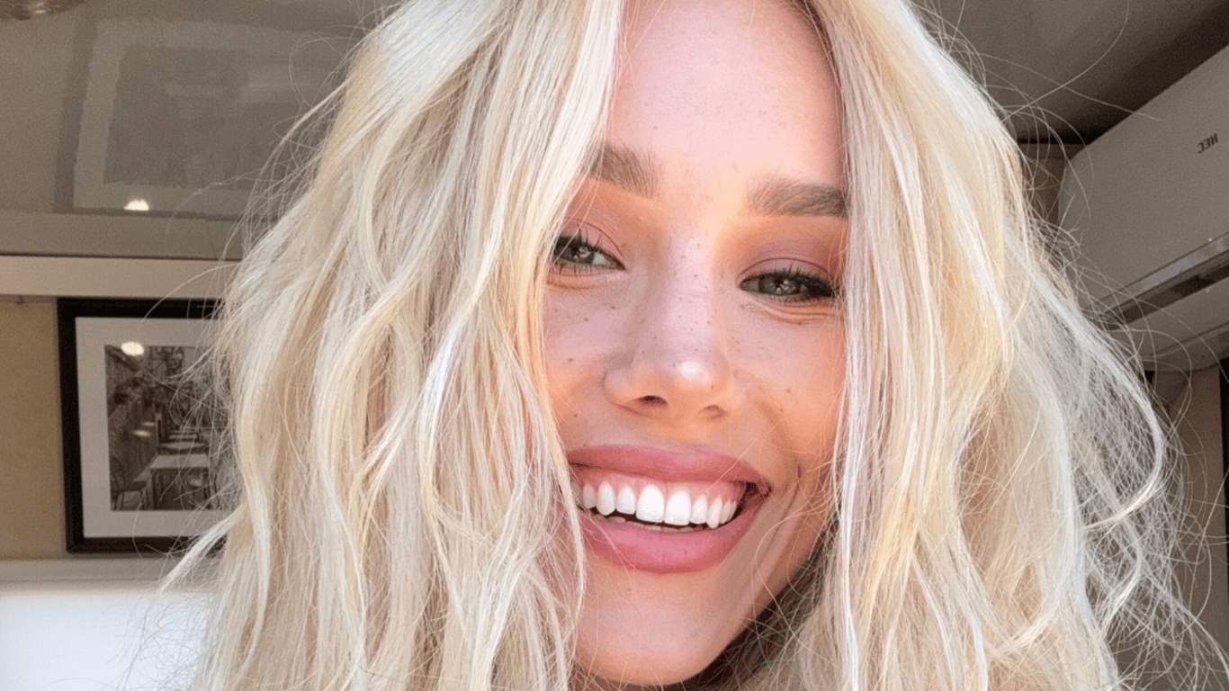 Stylisches Accessoire, ohne das Dasha Kvitkova nicht das Haus verlässt