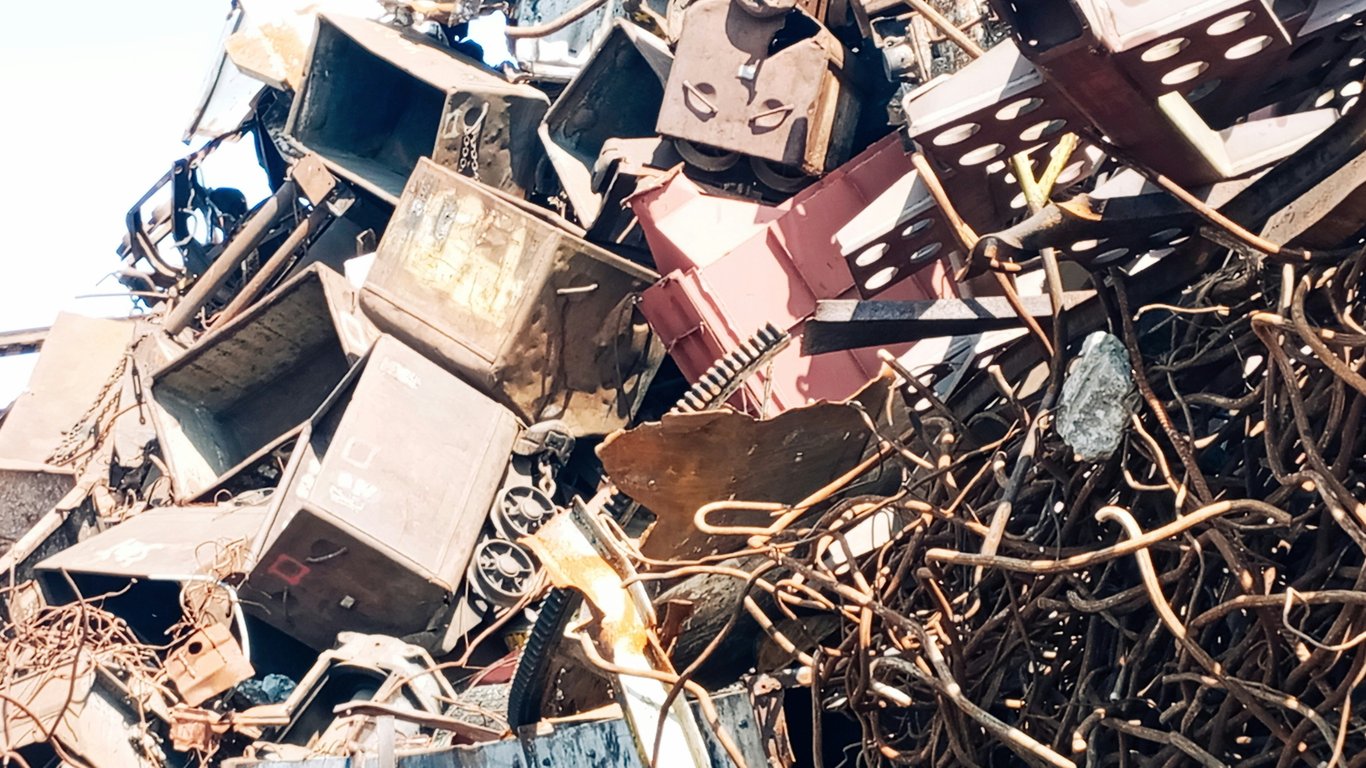 Preise für Schrott - lohnt es sich, im Sommer abzugeben und wann wird es teurer