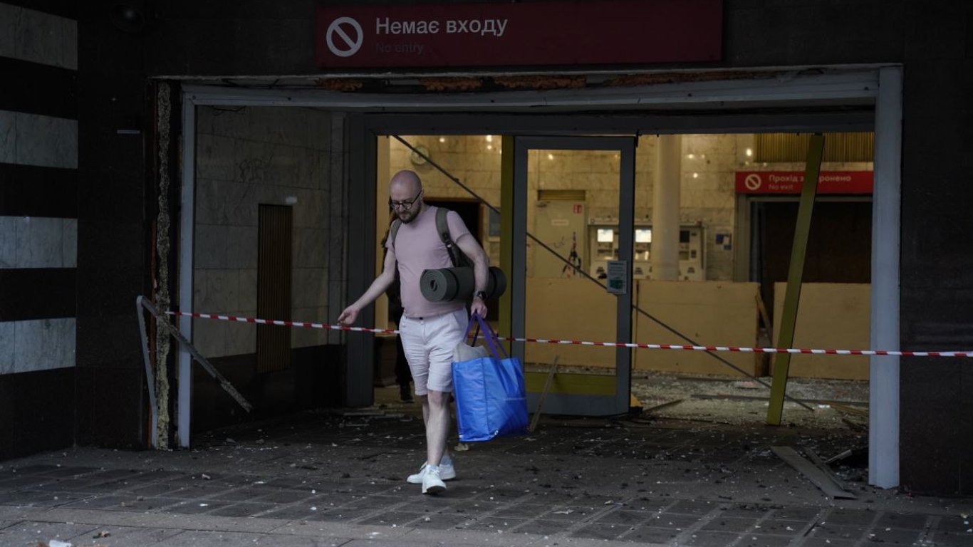 In Kiew hat die Zahl der Opfer zugenommen - U-Bahnstation Lujanskaja geschlossen