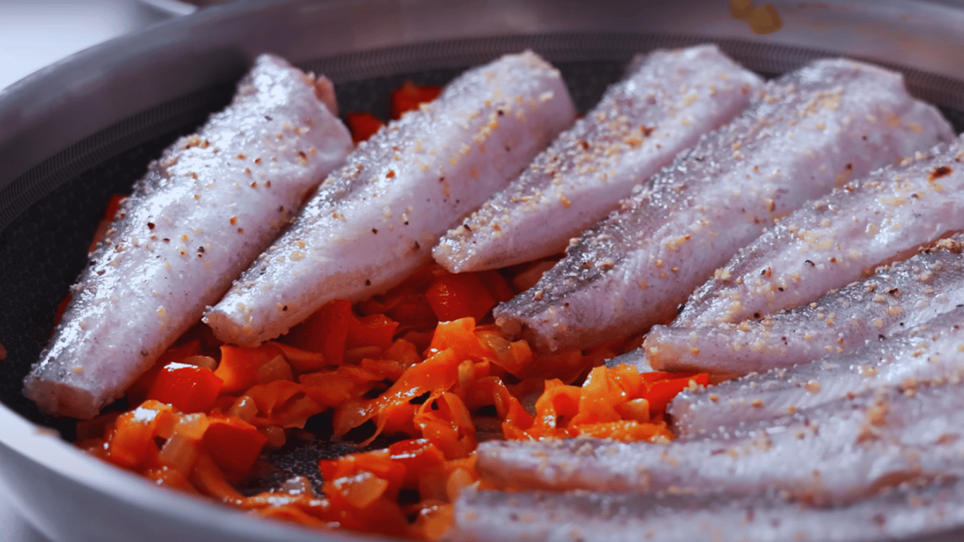 Simple way to deliciously and healthily cook hake or pollock