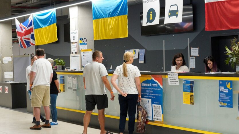Украинцы удивили Польшу: как беженцы повлияли на экономику